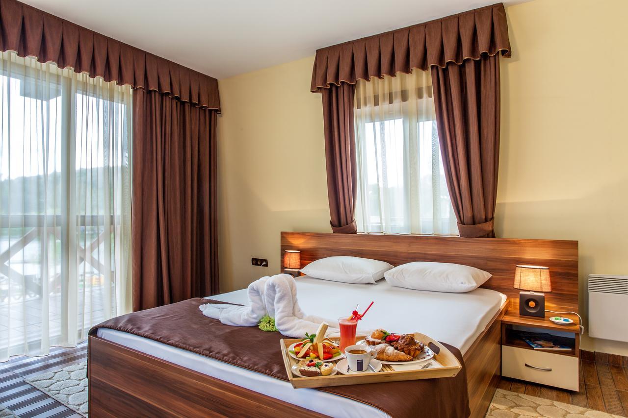 The Wind Mills Hydropark Hotel Gorna Malina Buitenkant foto